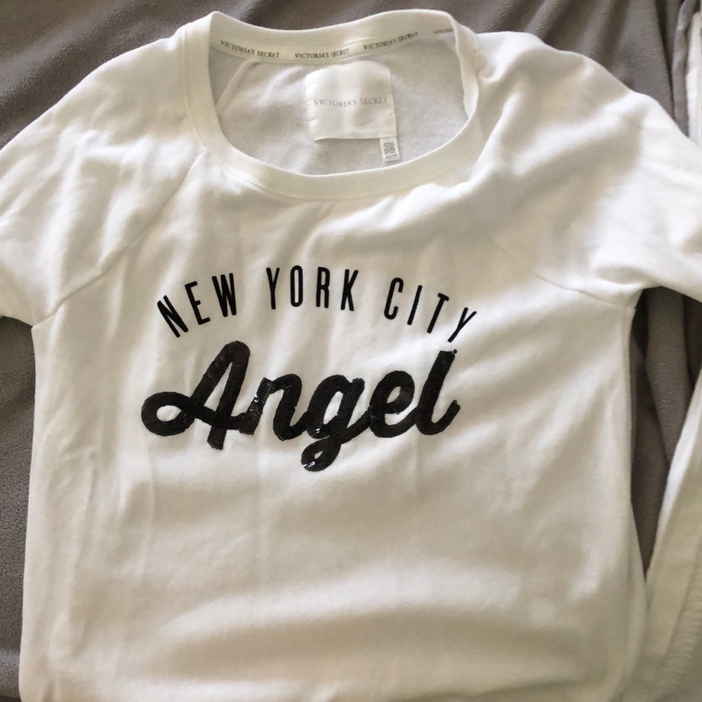 Victoria secret pink xs new yours city angel sweatshirt. Never worn.